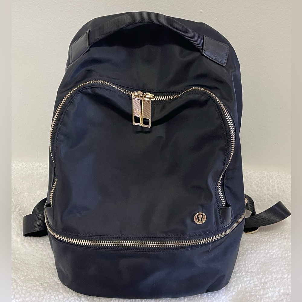 Lululemon City Adventurer Backpack Mini 10L color Black/gold Elevated Minimalist - Picture 2 of 12